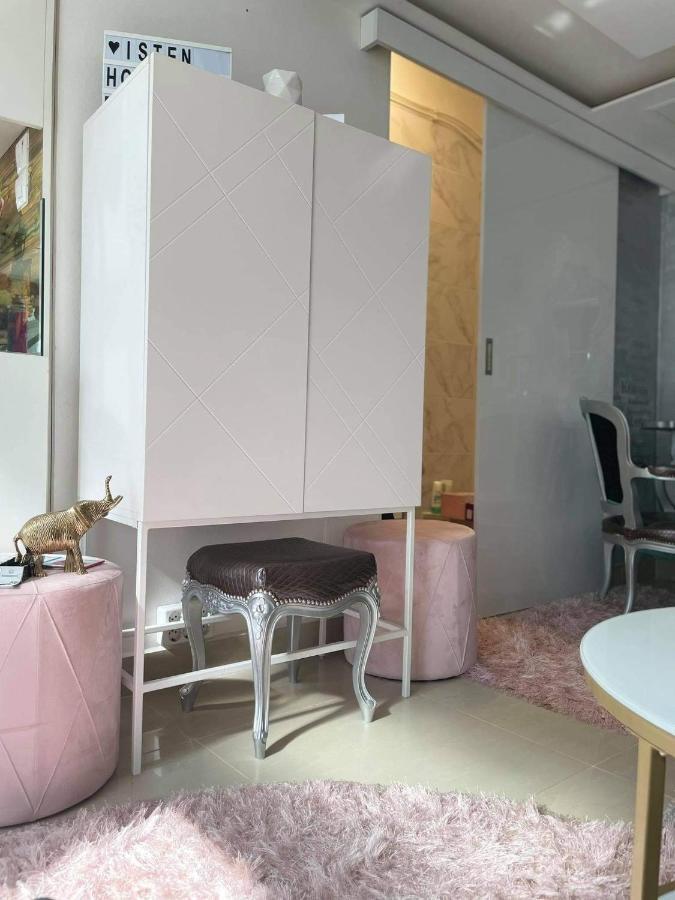 Appartement Little Brill à Eger Extérieur photo